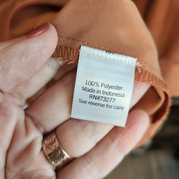 Classy Nine West Shiny Button Down Dress Shirt Top Coral Orange Pastel Large - Picture 3 of 10